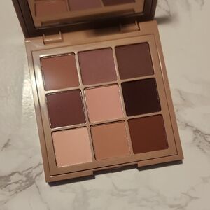 Huda beauty cool matte obsessions